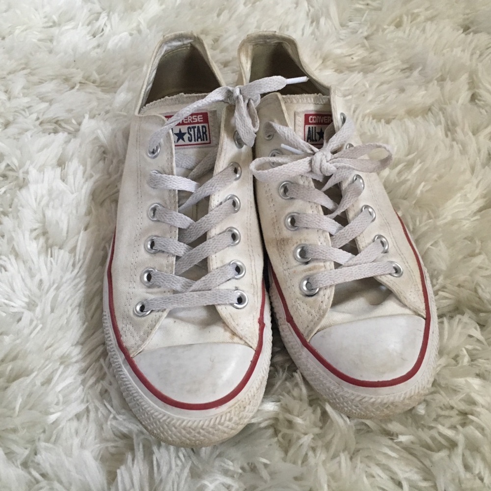 White Lo-Rise Converse All Stars